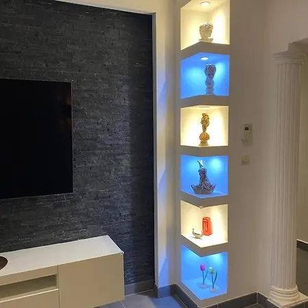 Climatise Premier Etage Lyon Eurexpo * Bron